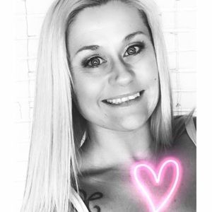 Meet your Posher, Aloma